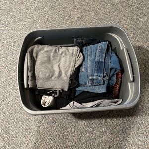 Women’s Size 16-18 Clothing Lot - Jeans, Shorts, Sweatpants, Sweater